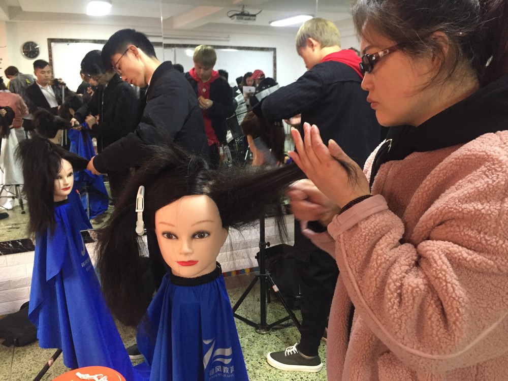 2019成都美发师职业资格证书考试现场